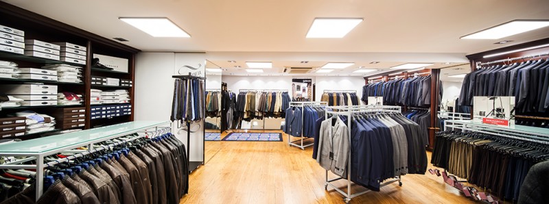 Vista general de la planta baja de Bernardo Boutique Oviedo