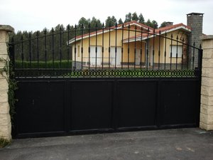 Bricocierres Metalistas polígono del Pepa