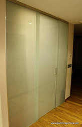 Fabricación e Instalación puertas correderas, Aluminios Gomeca