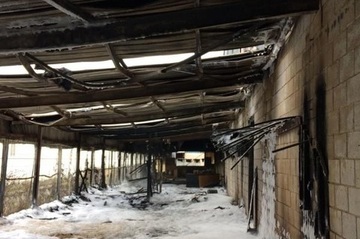 SE INCENDIA UNA NAVE EN EL POLÍGONO MORA GARAY
