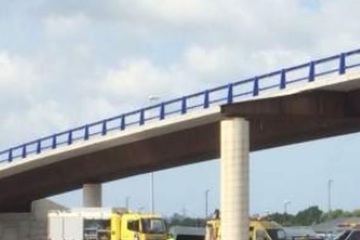 MEJORAS DE SEGURIDAD VIAL EN EL PARQUE EMPRESARIAL PRINCIPADO DE ASTURIAS MEJORAS DE SEGURIDAD VIAL EN EL PARQUE EMPRESARIAL PRINCIPADO DE ASTURIAS