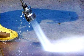 LIMPIEZA EN PROFUNDIDAD DE POLÍGONOS INDUSTRIALES