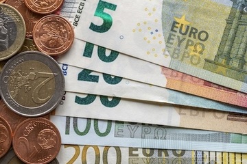  AYUDAS PARA FORMACIÓN CON COMPROMISO DE CONTRATACIÓN