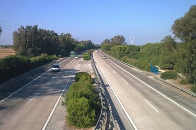 CONDUCCIÓN EN AUTOPISTAS Y AUTOVÍAS