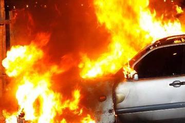 SE PRODUCE UN INCENDIO EN UNA NAVE DEL POLÍGONO SANTA RITA